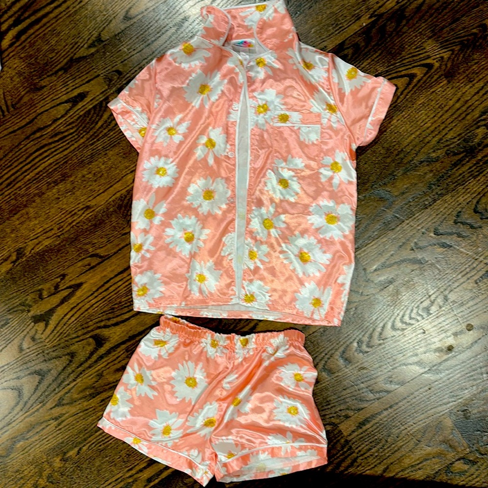 Adorable Cozy BeMagical Girls Size 10 Floral Pajama Set —100% Polyster